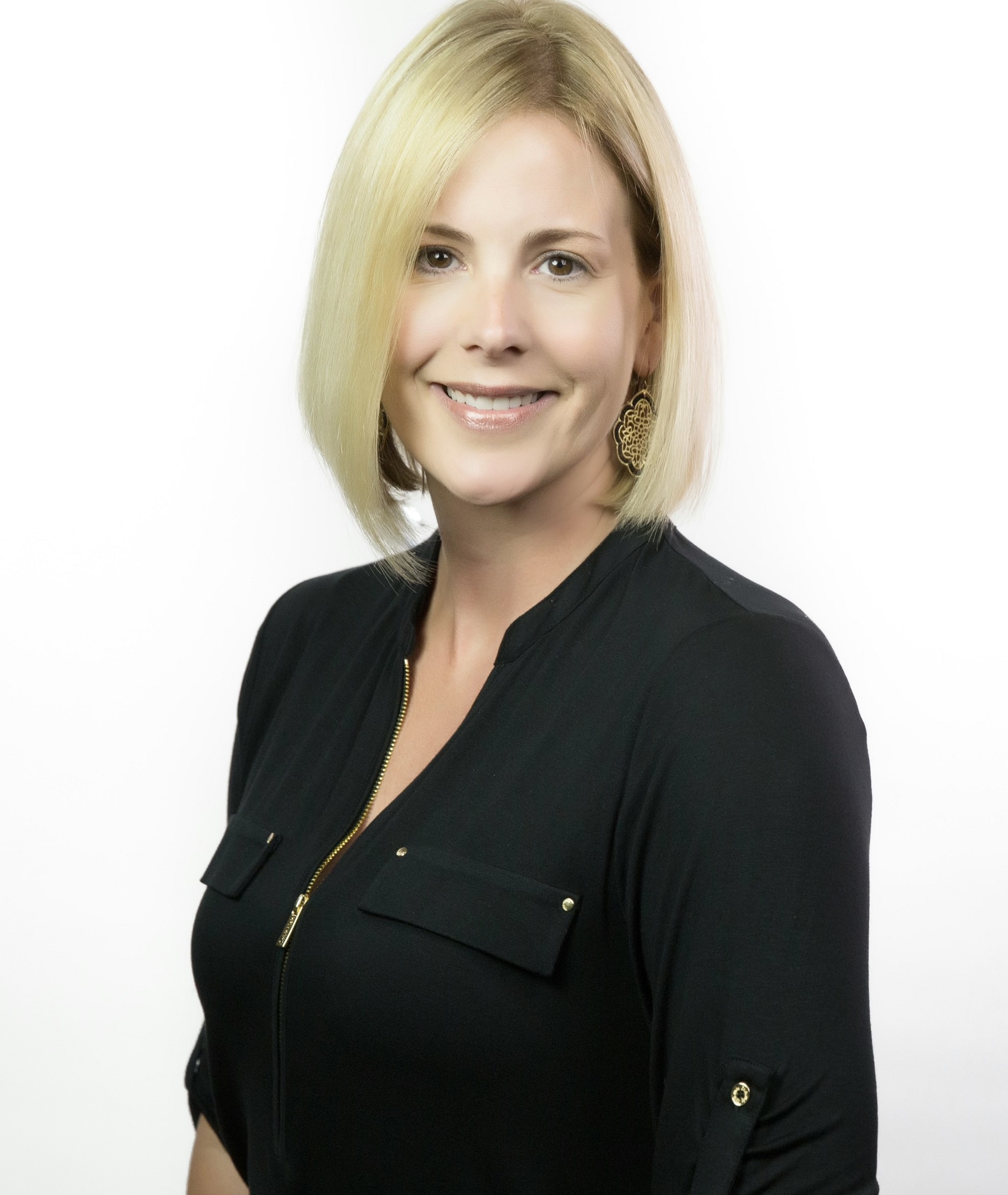 Headshot of Dr. Kirsten Albrecht